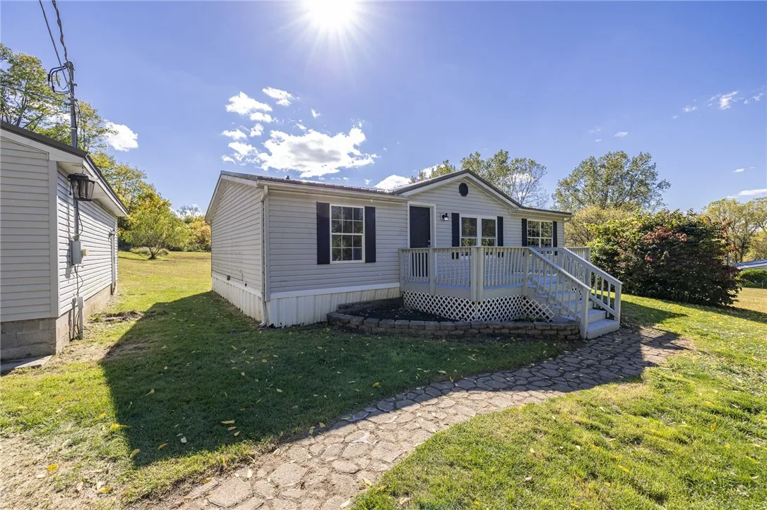 6438 Niver Road, Conesus, New York 14435, Conesus, New York 14435, 3 Bedrooms Bedrooms, 5 Rooms Rooms,2 BathroomsBathrooms,Residential,For Sale,6438 Niver Road, Conesus, New York 14435,0,R1643544