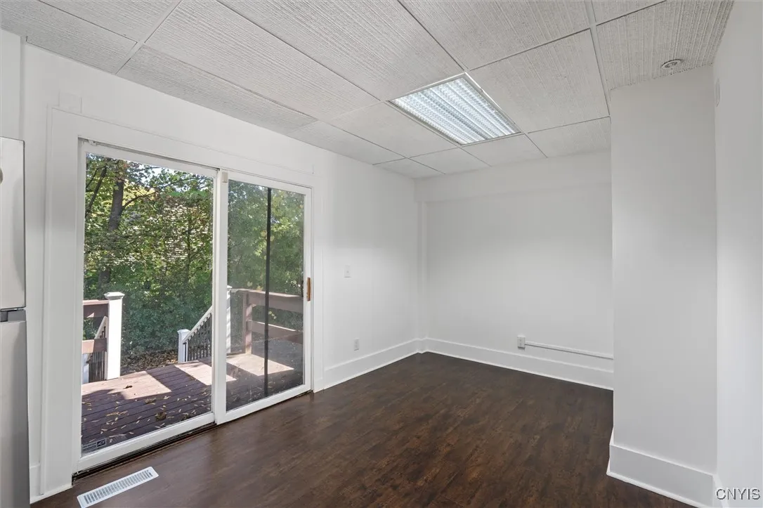 4914 West Seneca 1, Onondaga, New York 13215, Onondaga, New York 13215, 1 Bedroom Bedrooms, 4 Rooms Rooms,1 BathroomBathrooms,Residential Lease,Closed,4914 West Seneca 1, Onondaga, New York 13215,0,S1644516