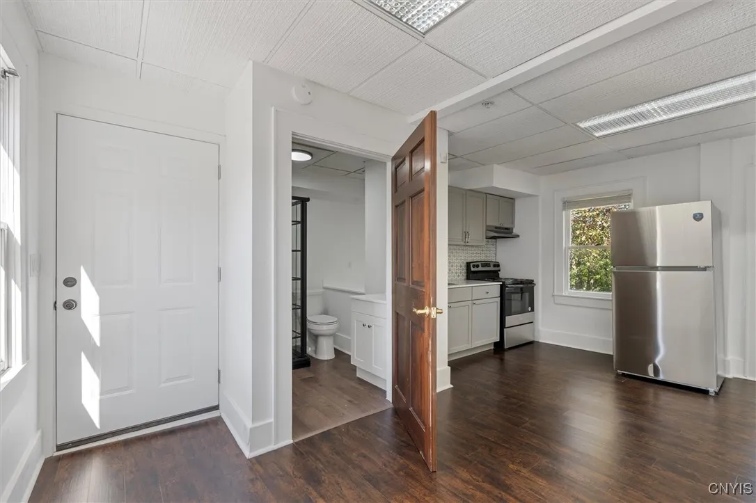 4914 West Seneca 1, Onondaga, New York 13215, Onondaga, New York 13215, 1 Bedroom Bedrooms, 4 Rooms Rooms,1 BathroomBathrooms,Residential Lease,Closed,4914 West Seneca 1, Onondaga, New York 13215,0,S1644516