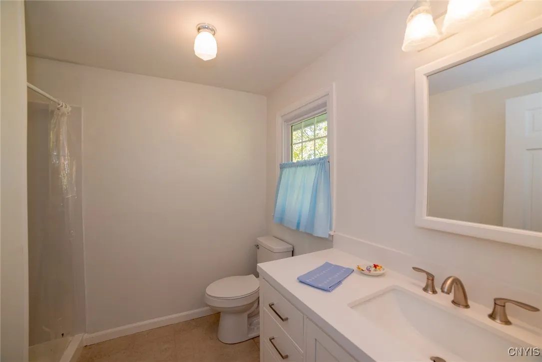 127 Hillside Way, Camillus, New York 13031, Camillus, New York 13031, 5 Bedrooms Bedrooms, 11 Rooms Rooms,2 BathroomsBathrooms,Residential,For Sale,127 Hillside Way, Camillus, New York 13031,0,S1644357