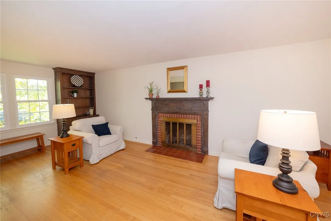 127 Hillside Way, Camillus, New York 13031, Camillus, New York 13031, 5 Bedrooms Bedrooms, 11 Rooms Rooms,2 BathroomsBathrooms,Residential,For Sale,127 Hillside Way, Camillus, New York 13031,0,S1644357