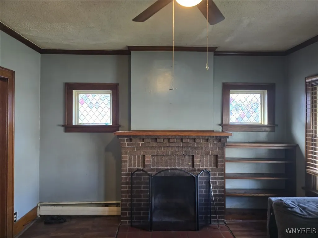 131 61st Street, Niagara Falls, New York 14304, Niagara Falls, New York 14304, 2 Bedrooms Bedrooms, 5 Rooms Rooms,2 BathroomsBathrooms,Residential,For Sale,131 61st Street, Niagara Falls, New York 14304,0,B1644507