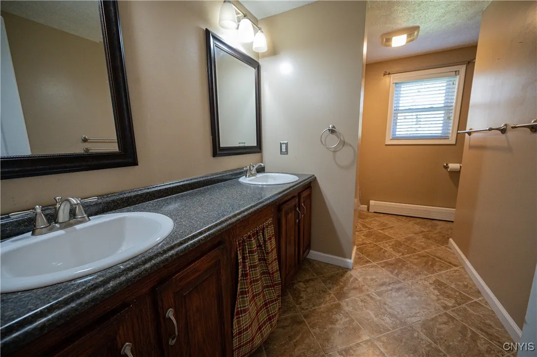 Second Bathroom with double sinks tub/shower