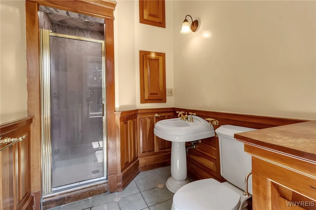 196 Linwood Avenue, Buffalo, New York 14209, Buffalo, New York 14209, 4 Bedrooms Bedrooms, ,Multi Family,For Sale,196 Linwood Avenue, Buffalo, New York 14209,0,B1642482