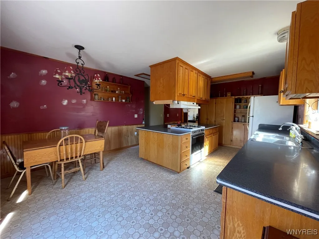 9954 Vermont Hill Road, Holland, New York 14080, Holland, New York 14080, 5 Bedrooms Bedrooms, ,2 BathroomsBathrooms,Residential,For Sale,9954 Vermont Hill Road, Holland, New York 14080,0,B1644462