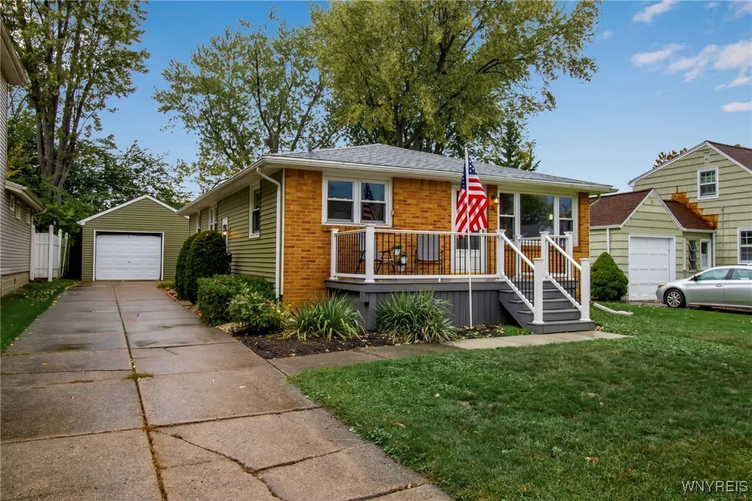 84 Midland Avenue, Tonawanda, New York 14223, Tonawanda, New York 14223, 3 Bedrooms Bedrooms, 7 Rooms Rooms,2 BathroomsBathrooms,Residential,For Sale,84 Midland Avenue, Tonawanda, New York 14223,0,B1644490