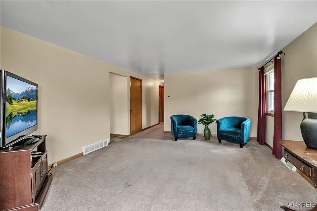 84 Midland Avenue, Tonawanda, New York 14223, Tonawanda, New York 14223, 3 Bedrooms Bedrooms, 7 Rooms Rooms,2 BathroomsBathrooms,Residential,For Sale,84 Midland Avenue, Tonawanda, New York 14223,0,B1644490