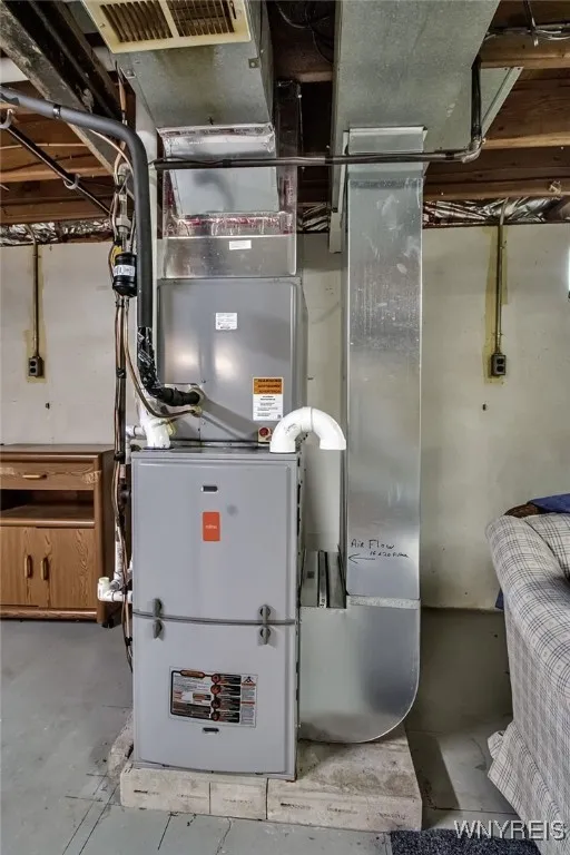 84 Midland Avenue, Tonawanda, New York 14223, Tonawanda, New York 14223, 3 Bedrooms Bedrooms, 7 Rooms Rooms,2 BathroomsBathrooms,Residential,For Sale,84 Midland Avenue, Tonawanda, New York 14223,0,B1644490