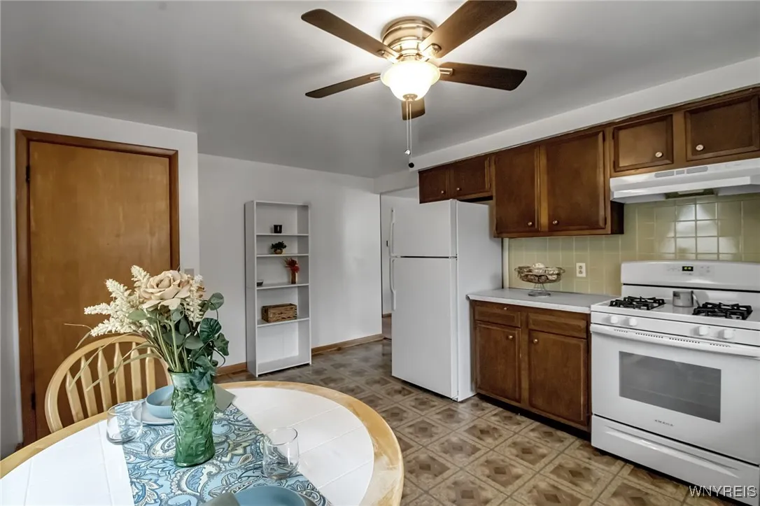 84 Midland Avenue, Tonawanda, New York 14223, Tonawanda, New York 14223, 3 Bedrooms Bedrooms, 7 Rooms Rooms,2 BathroomsBathrooms,Residential,For Sale,84 Midland Avenue, Tonawanda, New York 14223,0,B1644490