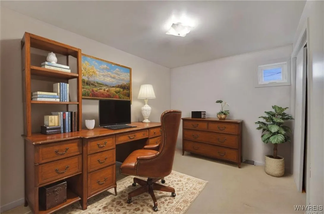 Photo has been virtually staged