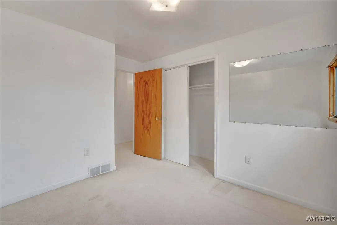 11 Bradwood Road, West Seneca, New York 14224, West Seneca, New York 14224, 3 Bedrooms Bedrooms, 8 Rooms Rooms,1 BathroomBathrooms,Residential,For Sale,11 Bradwood Road, West Seneca, New York 14224,0,B1644236