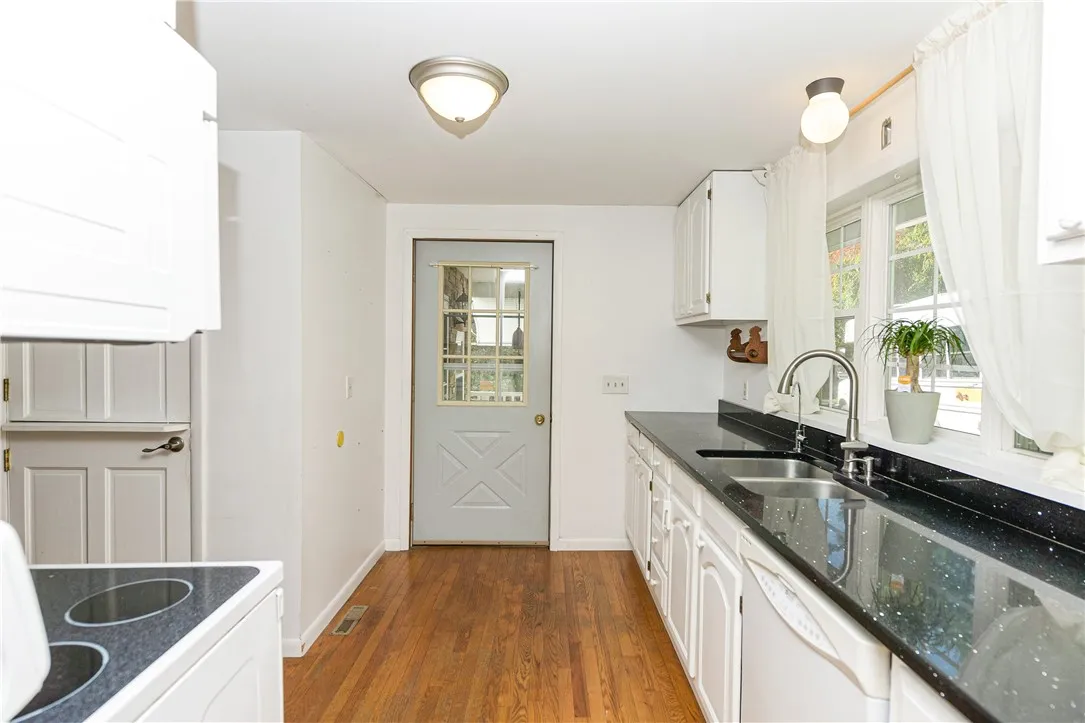 6088 Middlebrook Road, South Bristol, New York 145, South Bristol, New York 14512, 2 Bedrooms Bedrooms, 9 Rooms Rooms,2 BathroomsBathrooms,Residential,For Sale,6088 Middlebrook Road, South Bristol, New York 145,0,R1644652