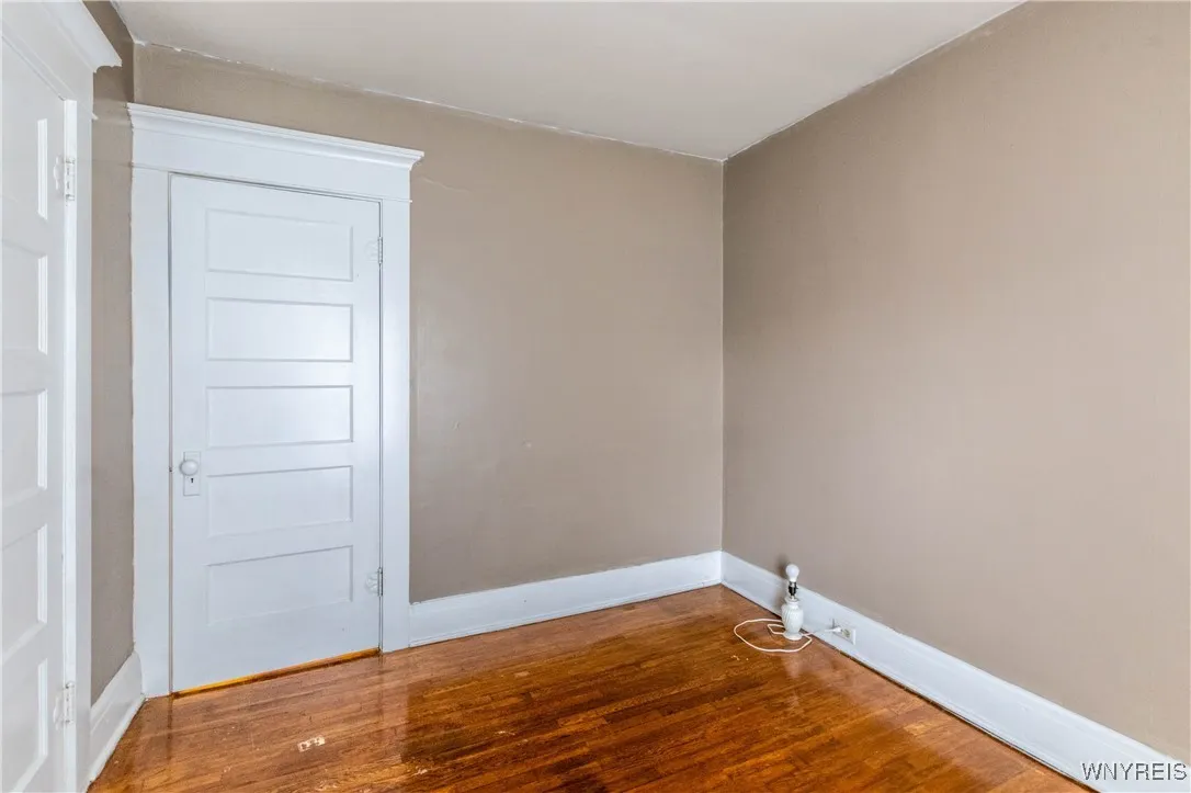 301 Woodward Avenue, Buffalo, New York 14214, Buffalo, New York 14214, 3 Bedrooms Bedrooms, 7 Rooms Rooms,1 BathroomBathrooms,Residential,For Sale,301 Woodward Avenue, Buffalo, New York 14214,0,B1644365