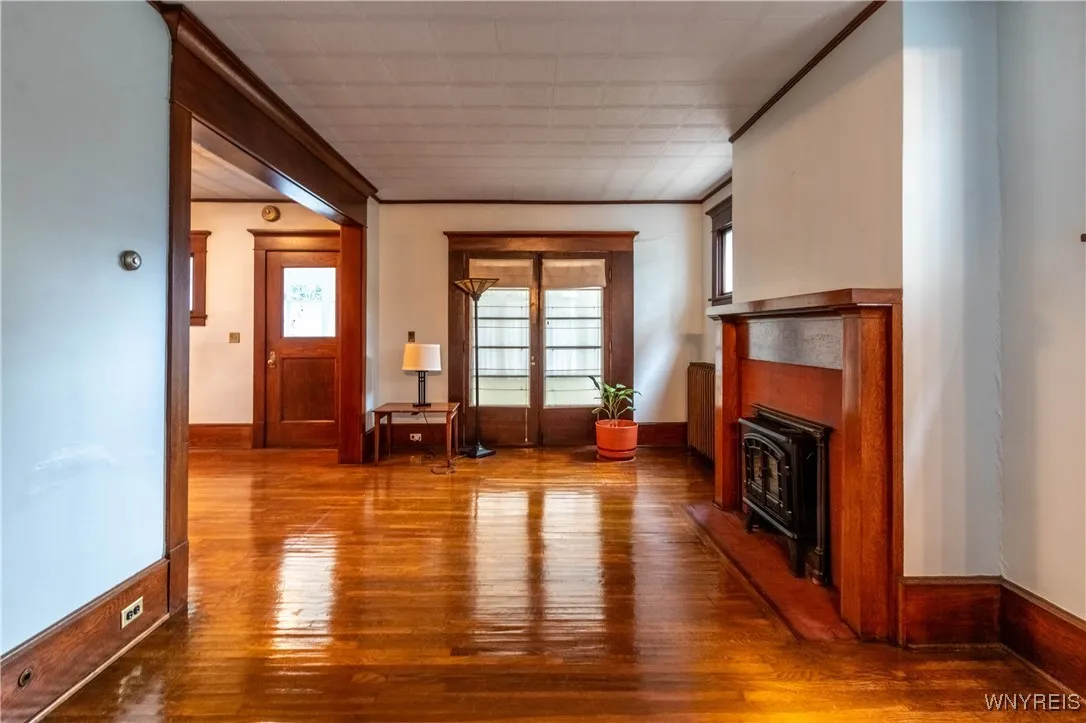 301 Woodward Avenue, Buffalo, New York 14214, Buffalo, New York 14214, 3 Bedrooms Bedrooms, 7 Rooms Rooms,1 BathroomBathrooms,Residential,For Sale,301 Woodward Avenue, Buffalo, New York 14214,0,B1644365