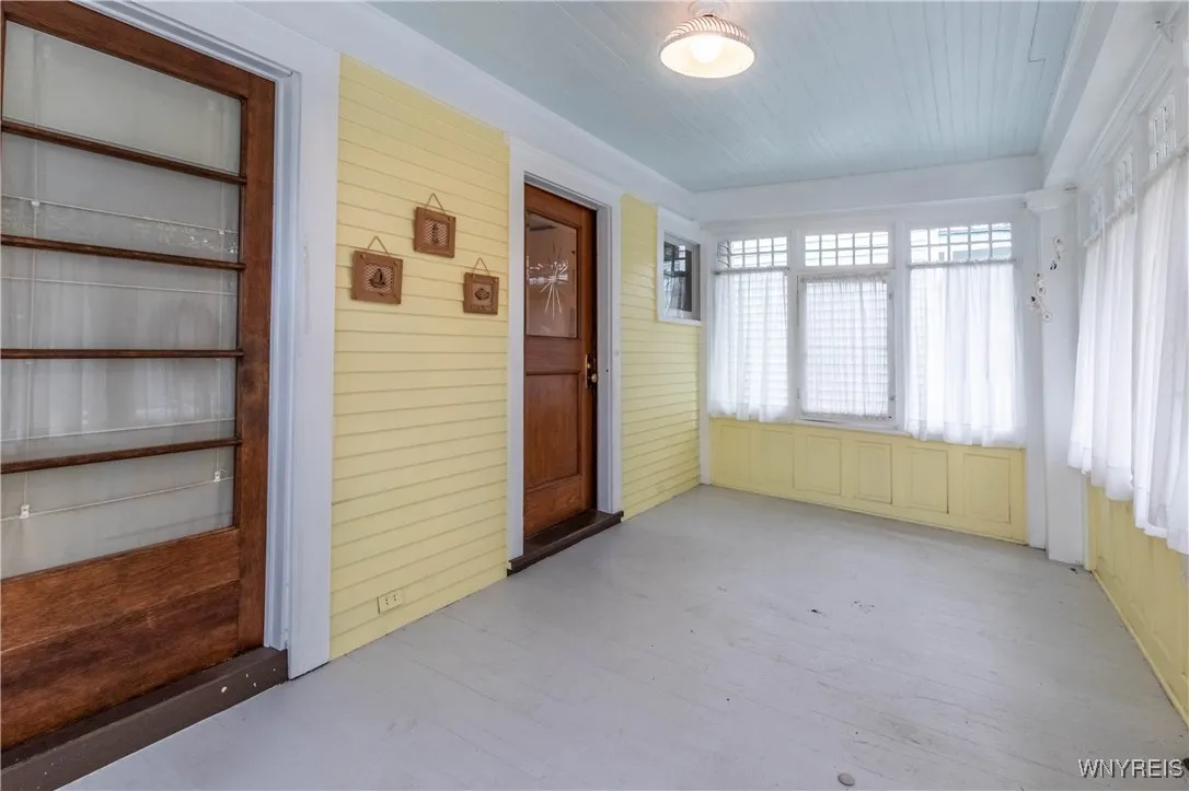 301 Woodward Avenue, Buffalo, New York 14214, Buffalo, New York 14214, 3 Bedrooms Bedrooms, 7 Rooms Rooms,1 BathroomBathrooms,Residential,For Sale,301 Woodward Avenue, Buffalo, New York 14214,0,B1644365