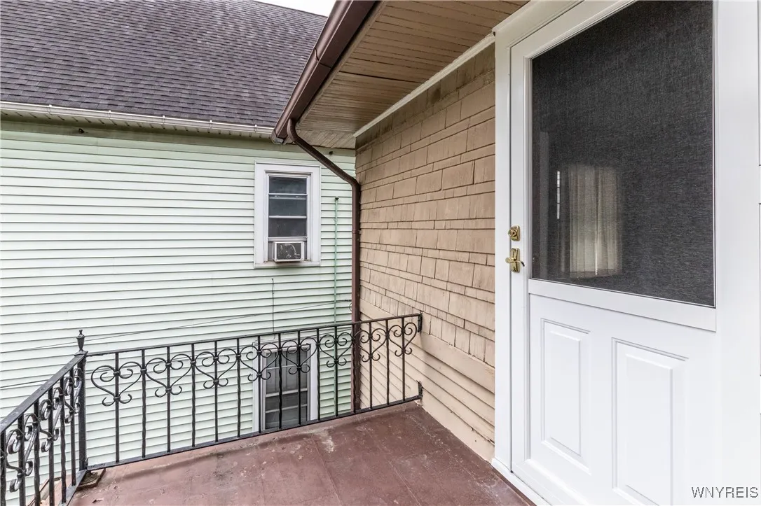 301 Woodward Avenue, Buffalo, New York 14214, Buffalo, New York 14214, 3 Bedrooms Bedrooms, 7 Rooms Rooms,1 BathroomBathrooms,Residential,For Sale,301 Woodward Avenue, Buffalo, New York 14214,0,B1644365