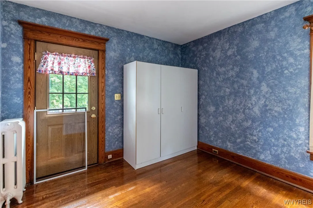 301 Woodward Avenue, Buffalo, New York 14214, Buffalo, New York 14214, 3 Bedrooms Bedrooms, 7 Rooms Rooms,1 BathroomBathrooms,Residential,For Sale,301 Woodward Avenue, Buffalo, New York 14214,0,B1644365