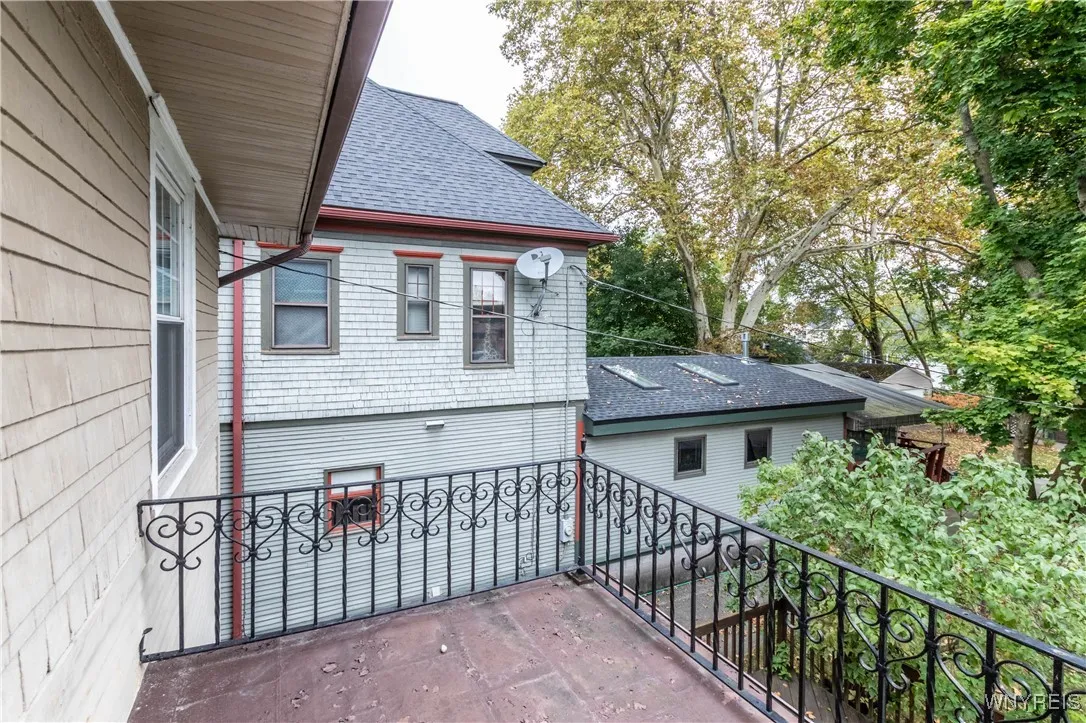301 Woodward Avenue, Buffalo, New York 14214, Buffalo, New York 14214, 3 Bedrooms Bedrooms, 7 Rooms Rooms,1 BathroomBathrooms,Residential,For Sale,301 Woodward Avenue, Buffalo, New York 14214,0,B1644365