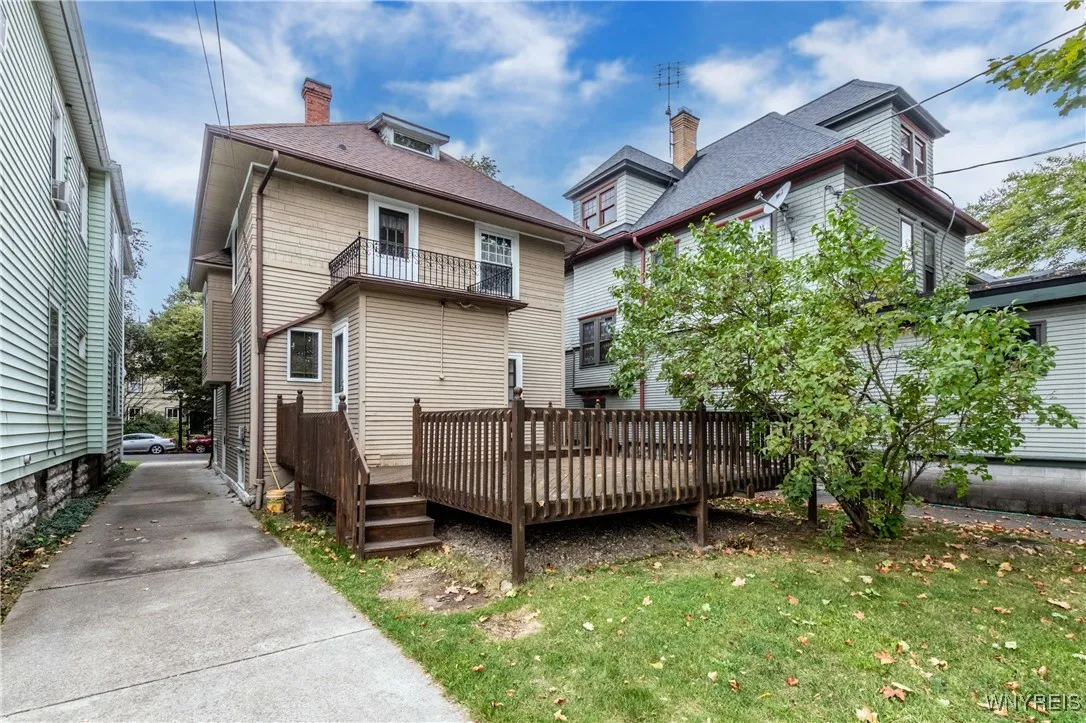 301 Woodward Avenue, Buffalo, New York 14214, Buffalo, New York 14214, 3 Bedrooms Bedrooms, 7 Rooms Rooms,1 BathroomBathrooms,Residential,For Sale,301 Woodward Avenue, Buffalo, New York 14214,0,B1644365