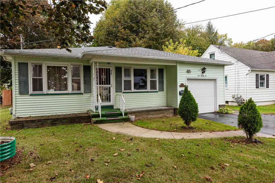 425 Norran Drive, Irondequoit, New York 14609, Irondequoit, New York 14609, 3 Bedrooms Bedrooms, 5 Rooms Rooms,1 BathroomBathrooms,Residential,Closed,425 Norran Drive, Irondequoit, New York 14609,0,R1644601
