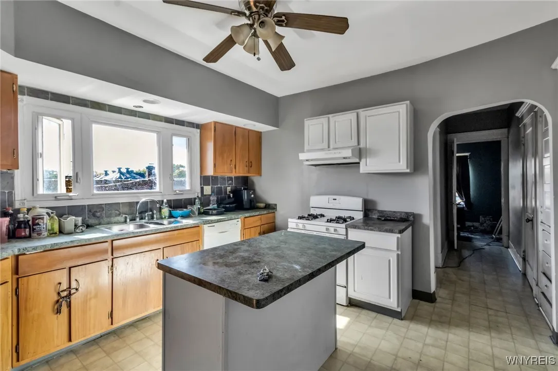 Kitchen - Upper