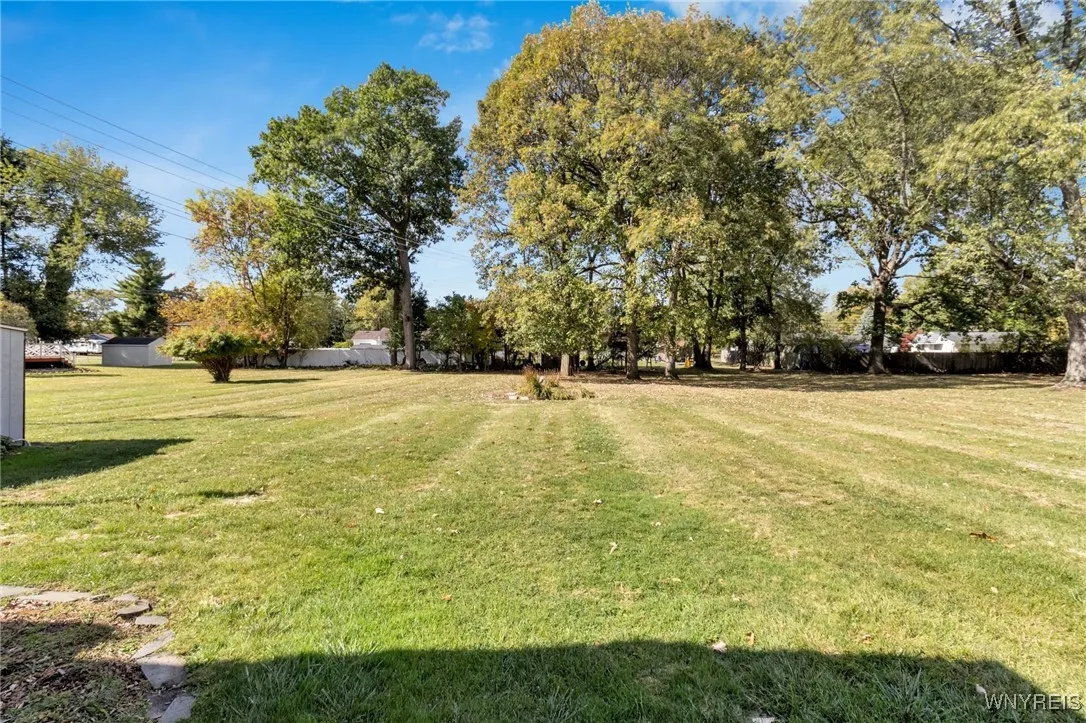 4520 Greenbriar Road, Clarence, New York 14221, Clarence, New York 14221, 3 Bedrooms Bedrooms, 8 Rooms Rooms,2 BathroomsBathrooms,Residential,Closed,4520 Greenbriar Road, Clarence, New York 14221,0,B1644123