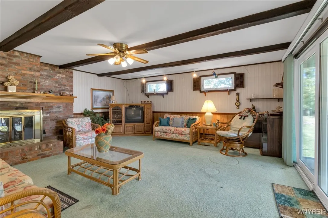 4520 Greenbriar Road, Clarence, New York 14221, Clarence, New York 14221, 3 Bedrooms Bedrooms, 8 Rooms Rooms,2 BathroomsBathrooms,Residential,For Sale,4520 Greenbriar Road, Clarence, New York 14221,0,B1644123