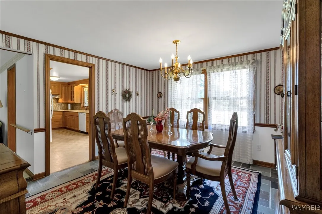 4520 Greenbriar Road, Clarence, New York 14221, Clarence, New York 14221, 3 Bedrooms Bedrooms, 8 Rooms Rooms,2 BathroomsBathrooms,Residential,For Sale,4520 Greenbriar Road, Clarence, New York 14221,0,B1644123