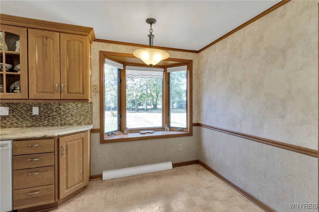 4520 Greenbriar Road, Clarence, New York 14221, Clarence, New York 14221, 3 Bedrooms Bedrooms, 8 Rooms Rooms,2 BathroomsBathrooms,Residential,For Sale,4520 Greenbriar Road, Clarence, New York 14221,0,B1644123