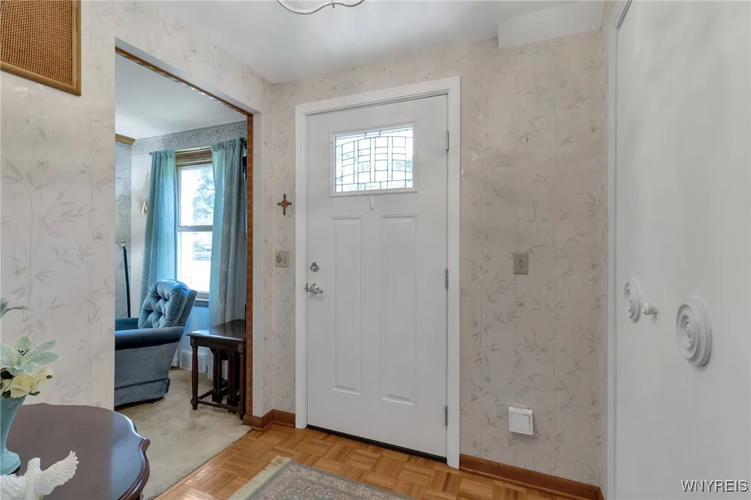 4520 Greenbriar Road, Clarence, New York 14221, Clarence, New York 14221, 3 Bedrooms Bedrooms, 8 Rooms Rooms,2 BathroomsBathrooms,Residential,Closed,4520 Greenbriar Road, Clarence, New York 14221,0,B1644123