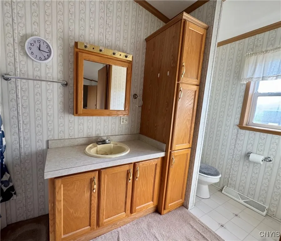 612 Barbara Avenue, New Hartford, New York 13323, New Hartford, New York 13323, 2 Bedrooms Bedrooms, 5 Rooms Rooms,2 BathroomsBathrooms,Residential,Closed,612 Barbara Avenue, New Hartford, New York 13323,0,S1644722