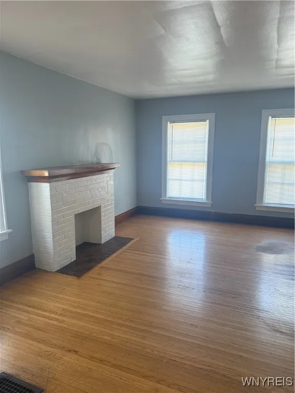 274 Washington Avenue Lower, Tonawanda, New York 1, Tonawanda, New York 14217, 2 Bedrooms Bedrooms, 5 Rooms Rooms,1 BathroomBathrooms,Residential Lease,For Rent,274 Washington Avenue Lower, Tonawanda, New York 1,0,B1644745