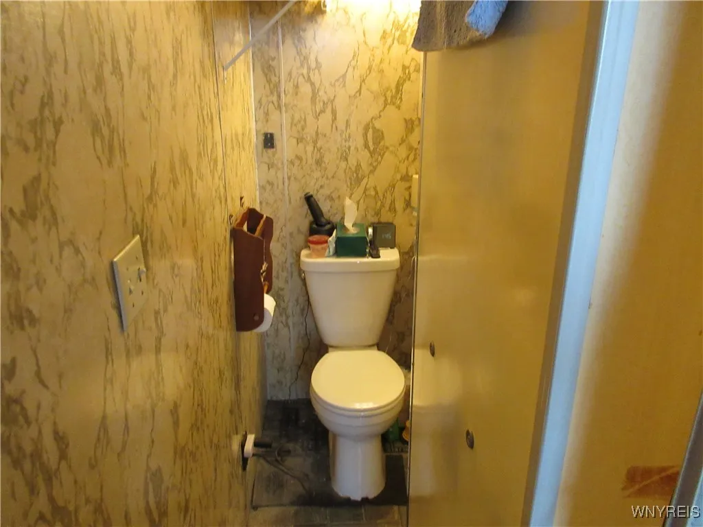 Back hall Bath