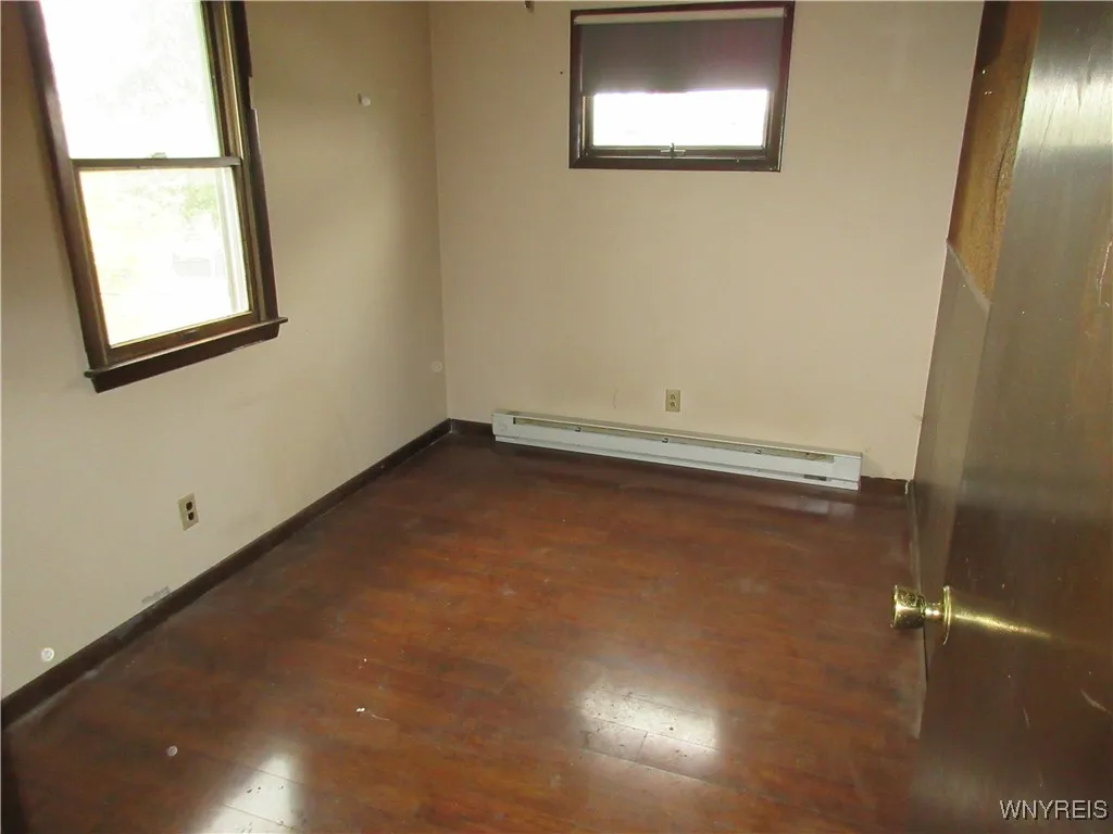 46 Princeton Court, Cheektowaga, New York 14225, Cheektowaga, New York 14225, 5 Bedrooms Bedrooms, 7 Rooms Rooms,3 BathroomsBathrooms,Residential,For Sale,46 Princeton Court, Cheektowaga, New York 14225,0,B1644763
