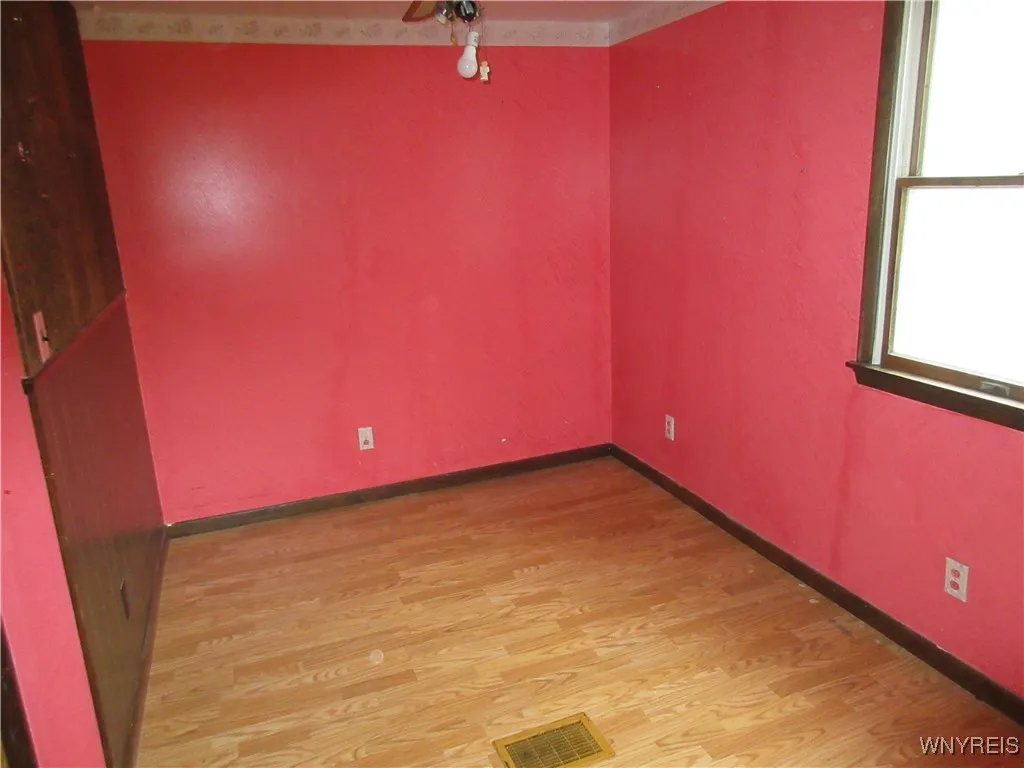 46 Princeton Court, Cheektowaga, New York 14225, Cheektowaga, New York 14225, 5 Bedrooms Bedrooms, 7 Rooms Rooms,3 BathroomsBathrooms,Residential,For Sale,46 Princeton Court, Cheektowaga, New York 14225,0,B1644763