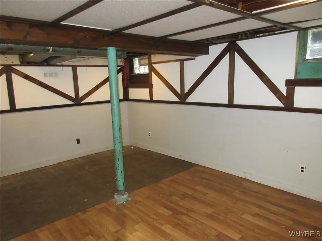 46 Princeton Court, Cheektowaga, New York 14225, Cheektowaga, New York 14225, 5 Bedrooms Bedrooms, 7 Rooms Rooms,3 BathroomsBathrooms,Residential,For Sale,46 Princeton Court, Cheektowaga, New York 14225,0,B1644763