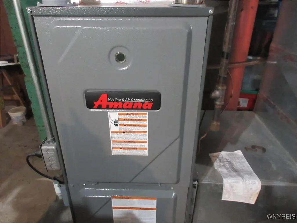 46 Princeton Court, Cheektowaga, New York 14225, Cheektowaga, New York 14225, 5 Bedrooms Bedrooms, 7 Rooms Rooms,3 BathroomsBathrooms,Residential,For Sale,46 Princeton Court, Cheektowaga, New York 14225,0,B1644763