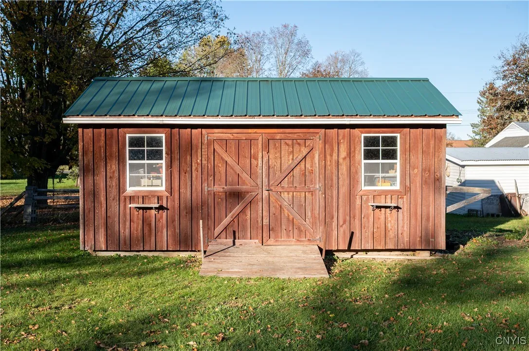 Shed