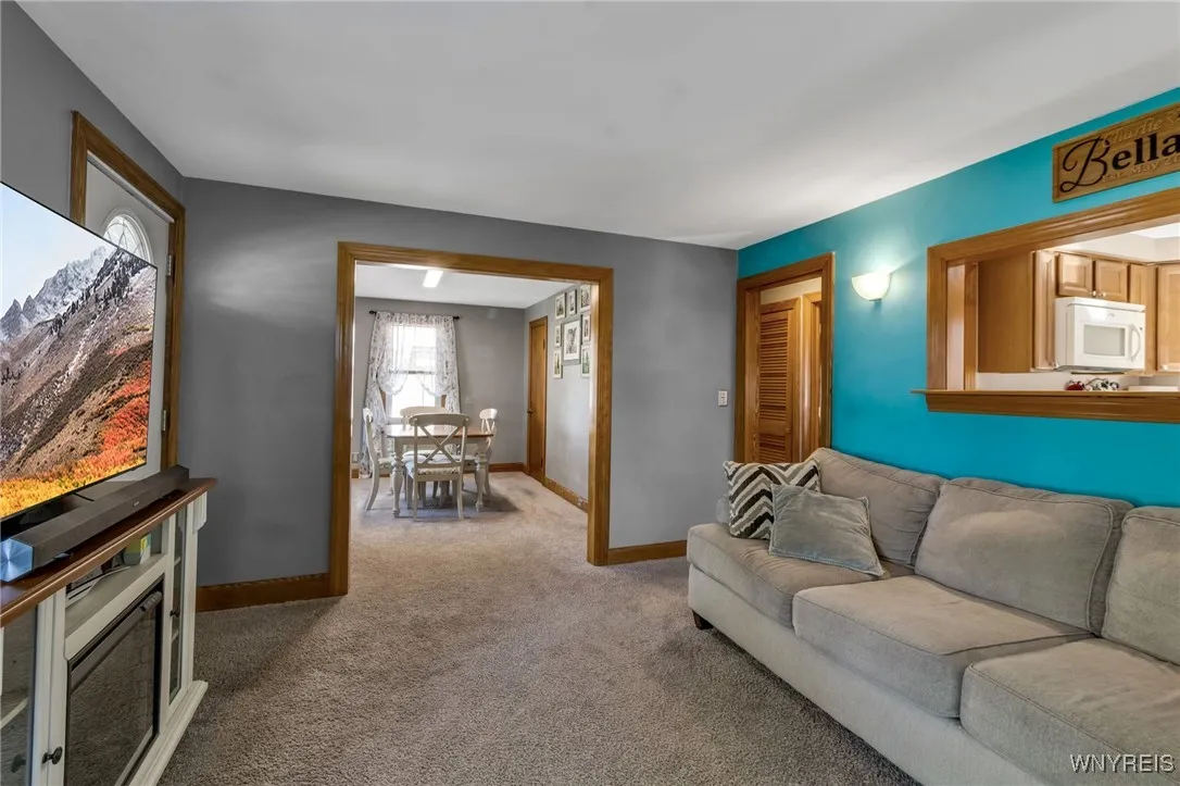 33 Jackson Avenue, North Tonawanda, New York 14120, North Tonawanda, New York 14120, 3 Bedrooms Bedrooms, 9 Rooms Rooms,2 BathroomsBathrooms,Residential,For Sale,33 Jackson Avenue, North Tonawanda, New York 14120,0,B1644737