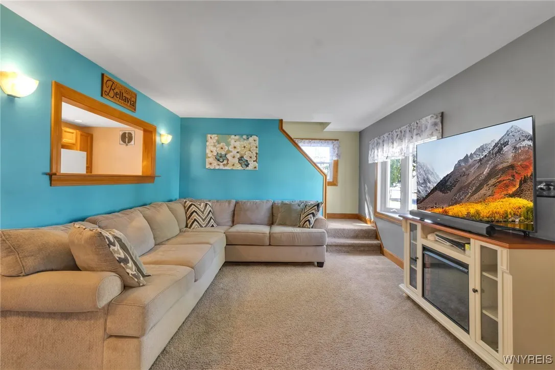 33 Jackson Avenue, North Tonawanda, New York 14120, North Tonawanda, New York 14120, 3 Bedrooms Bedrooms, 9 Rooms Rooms,2 BathroomsBathrooms,Residential,For Sale,33 Jackson Avenue, North Tonawanda, New York 14120,0,B1644737