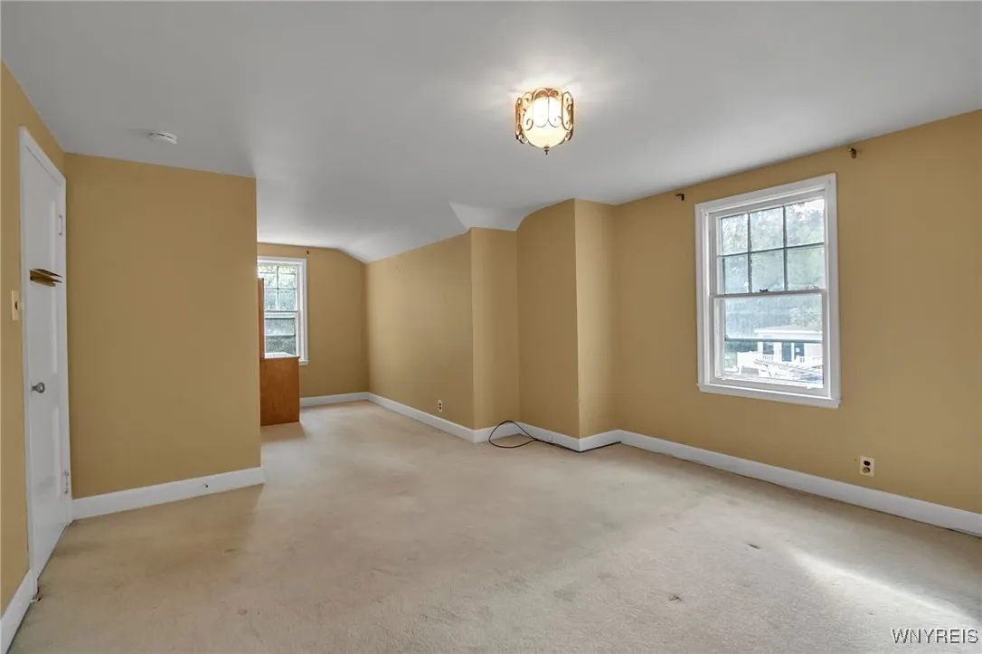 89 Byron Avenue, Tonawanda, New York 14223, Tonawanda, New York 14223, 3 Bedrooms Bedrooms, 7 Rooms Rooms,1 BathroomBathrooms,Residential,For Sale,89 Byron Avenue, Tonawanda, New York 14223,0,B1641333