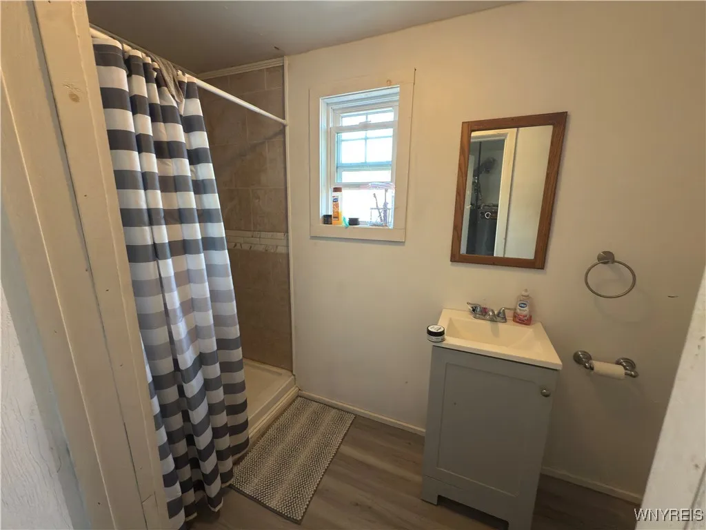 839 Perry Street, Buffalo, New York 14210, Buffalo, New York 14210, 6 Bedrooms Bedrooms, ,2 BathroomsBathrooms,Residential,For Sale,839 Perry Street, Buffalo, New York 14210,0,B1643219