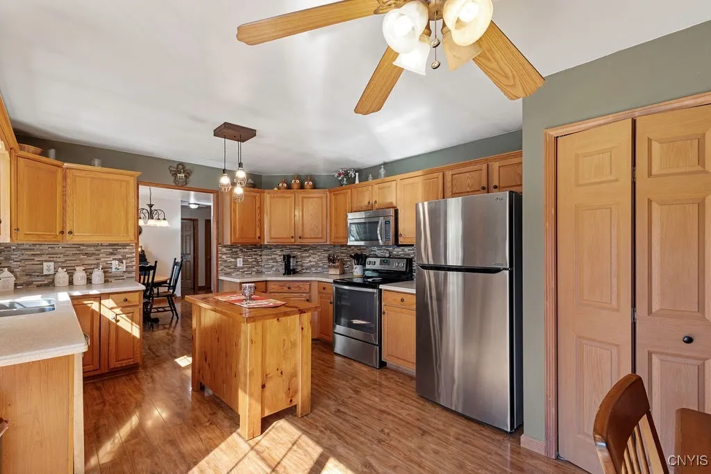 15 Parker Road, Constantia, New York 13044, Constantia, New York 13044, 3 Bedrooms Bedrooms, 7 Rooms Rooms,2 BathroomsBathrooms,Residential,For Sale,15 Parker Road, Constantia, New York 13044,0,S1643483