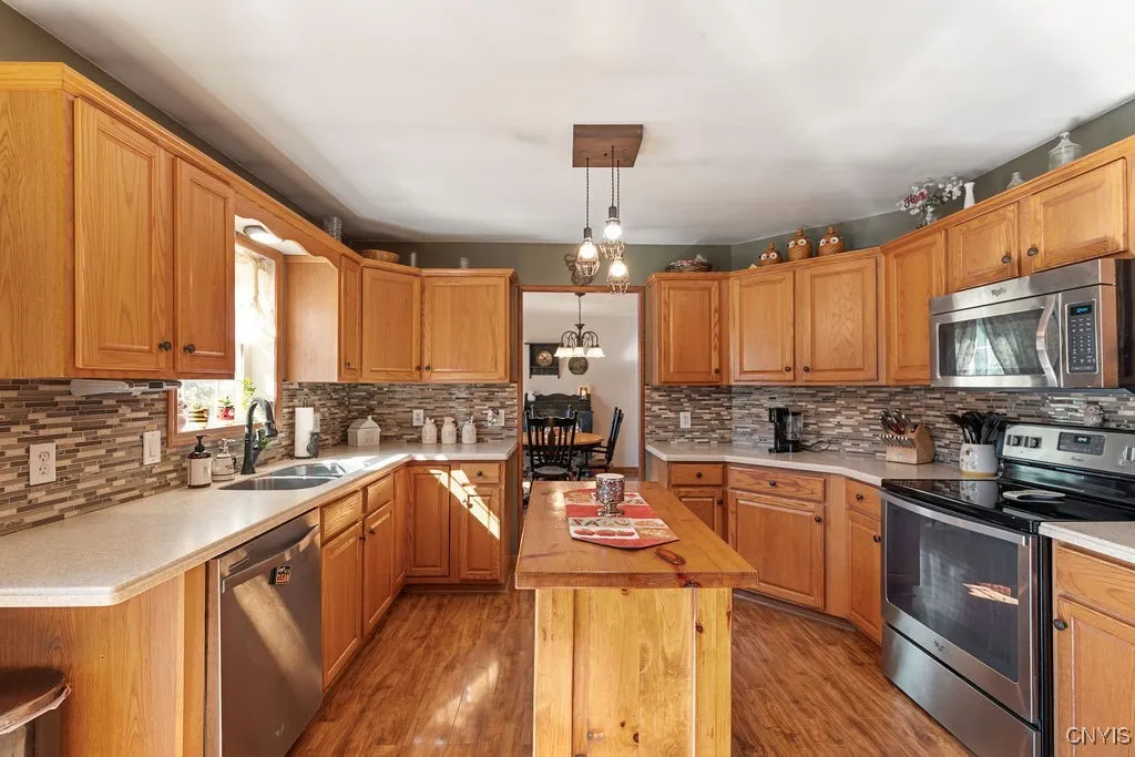 15 Parker Road, Constantia, New York 13044, Constantia, New York 13044, 3 Bedrooms Bedrooms, 7 Rooms Rooms,2 BathroomsBathrooms,Residential,For Sale,15 Parker Road, Constantia, New York 13044,0,S1643483