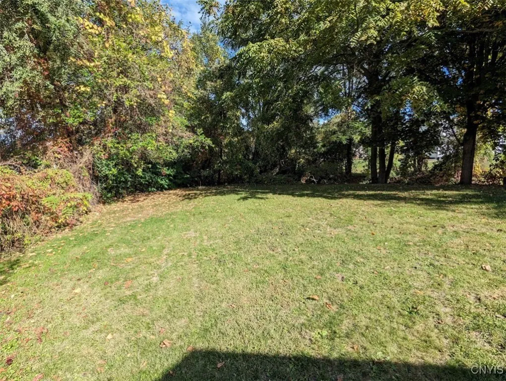 118 Macarthur Place, Lenox, New York 13032, Lenox, New York 13032, 3 Bedrooms Bedrooms, 5 Rooms Rooms,1 BathroomBathrooms,Residential,For Sale,118 Macarthur Place, Lenox, New York 13032,0,S1642022