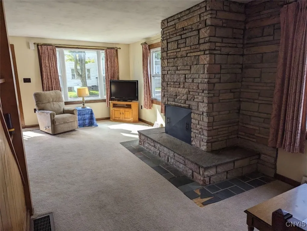118 Macarthur Place, Lenox, New York 13032, Lenox, New York 13032, 3 Bedrooms Bedrooms, 5 Rooms Rooms,1 BathroomBathrooms,Residential,For Sale,118 Macarthur Place, Lenox, New York 13032,0,S1642022