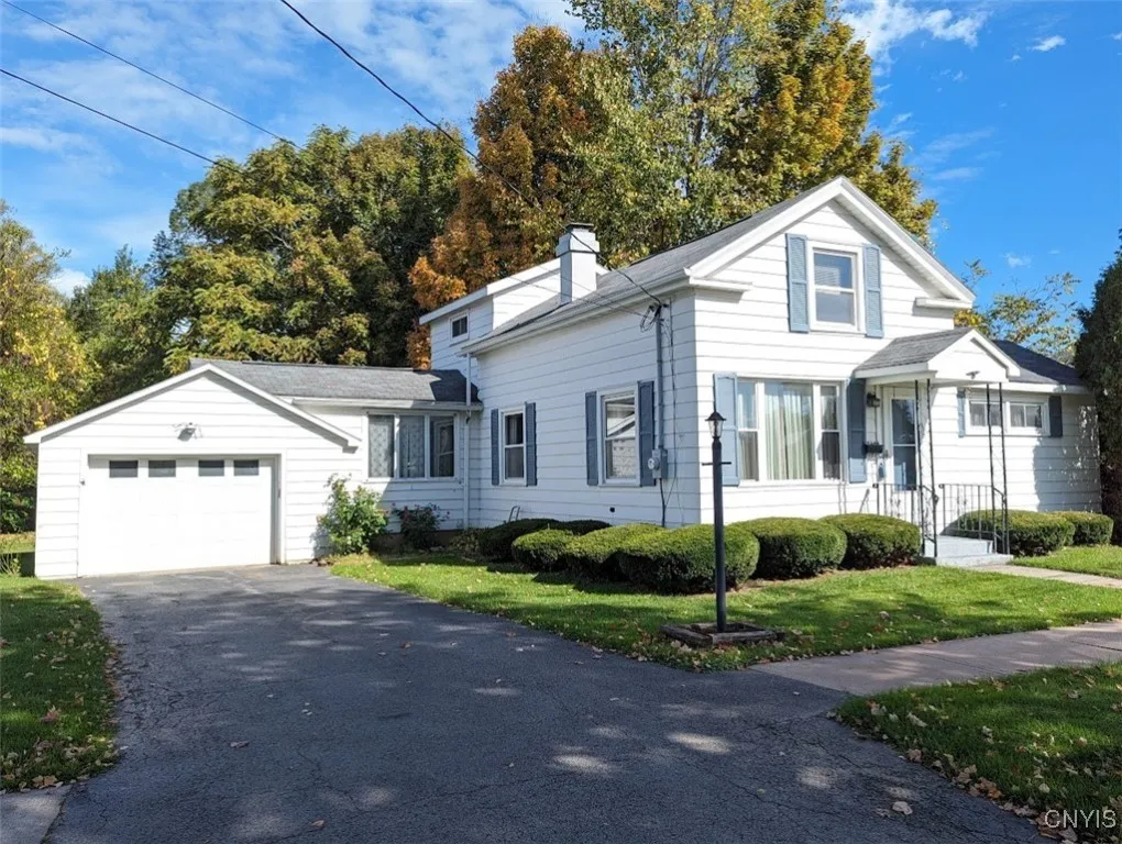 118 Macarthur Place, Lenox, New York 13032, Lenox, New York 13032, 3 Bedrooms Bedrooms, 5 Rooms Rooms,1 BathroomBathrooms,Residential,For Sale,118 Macarthur Place, Lenox, New York 13032,0,S1642022