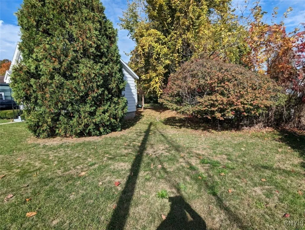 118 Macarthur Place, Lenox, New York 13032, Lenox, New York 13032, 3 Bedrooms Bedrooms, 5 Rooms Rooms,1 BathroomBathrooms,Residential,For Sale,118 Macarthur Place, Lenox, New York 13032,0,S1642022