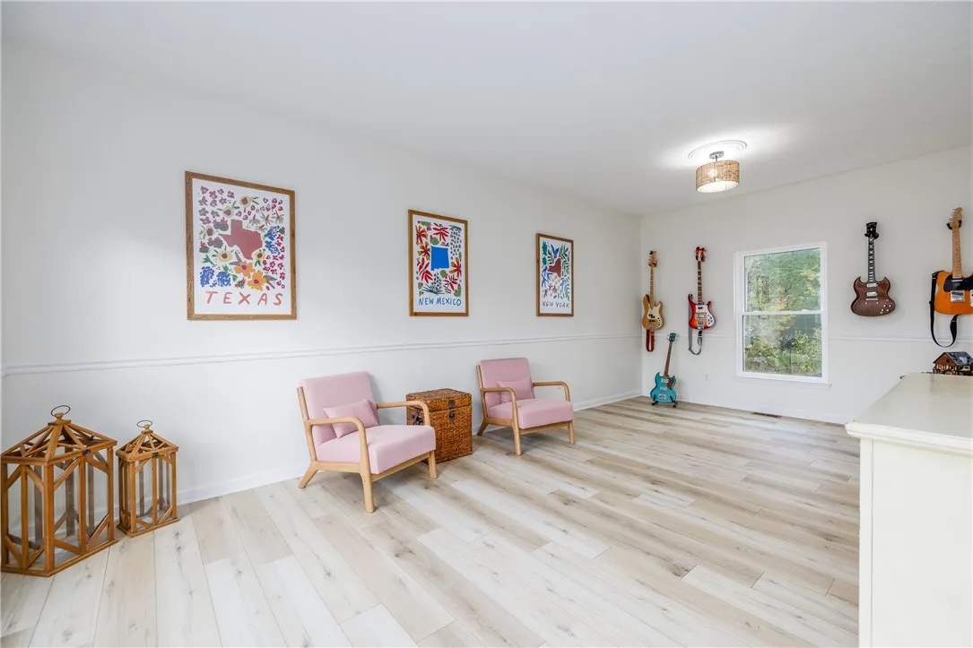 1132 Belmont Drive, Farmington, New York 14425, Farmington, New York 14425, 4 Bedrooms Bedrooms, 8 Rooms Rooms,2 BathroomsBathrooms,Residential,For Sale,1132 Belmont Drive, Farmington, New York 14425,0,R1643920