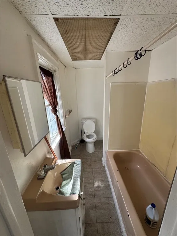 unit G4 full bath